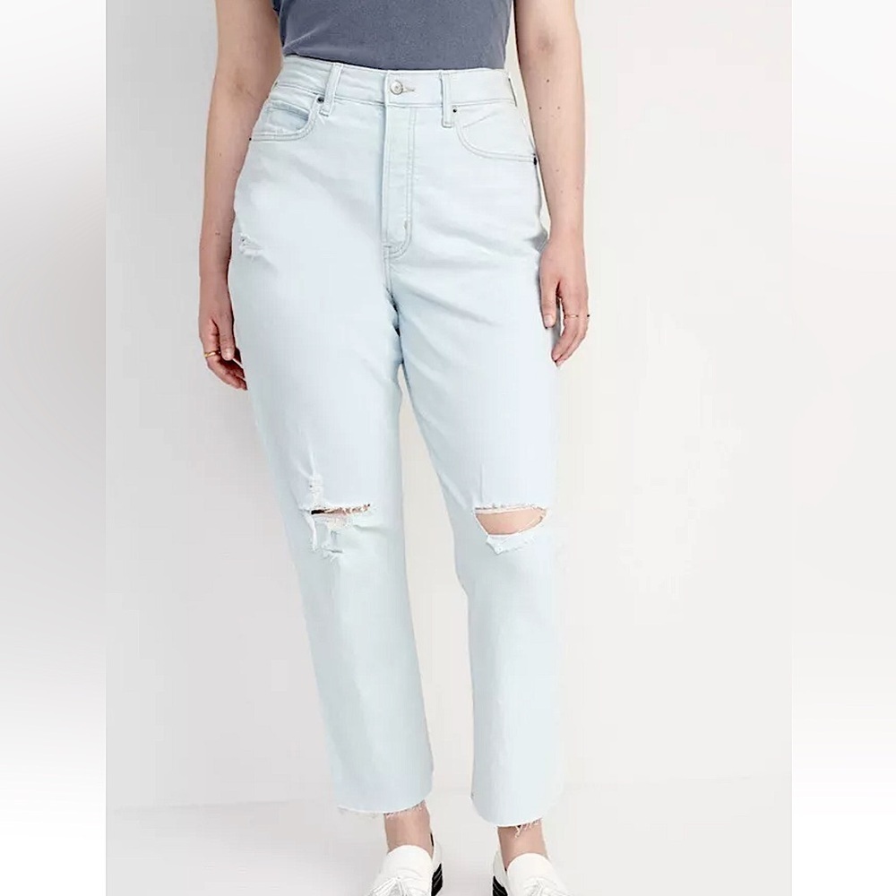 Old Navy Curvy Extra High-Waisted Button-Fly Sky-Hi Straight Ripped Jeans 14